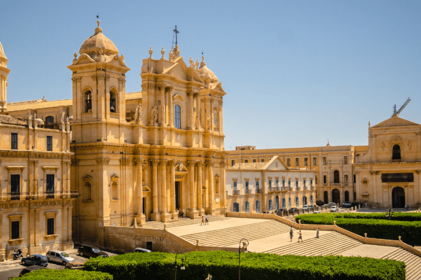 top 5 places to stay in sicily